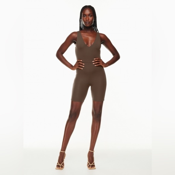 Aritzia Babaton Contour V-neck Romper Brown Size Extra Large - Picture 2 of 11